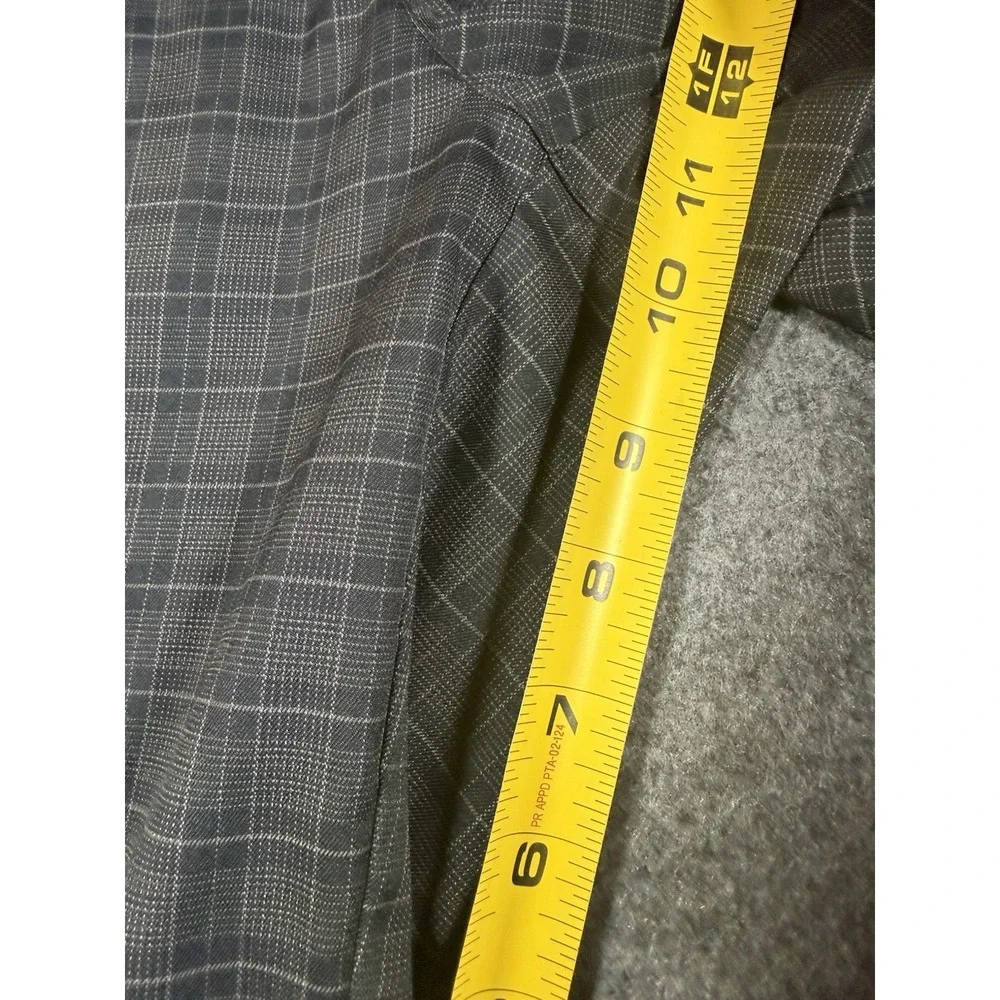 Under Armour Men's Gray Plaid Performance Golf Shorts Size 32